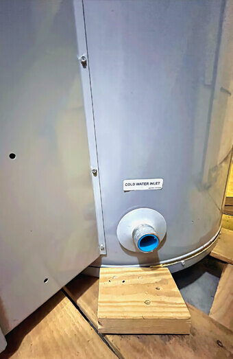 https://plumberballajura.com.au/uploads/2025/06/hot-water-266575.jpg