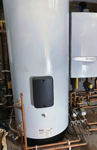 https://plumberballajura.com.au/uploads/2025/06/hot-water-410504.jpg